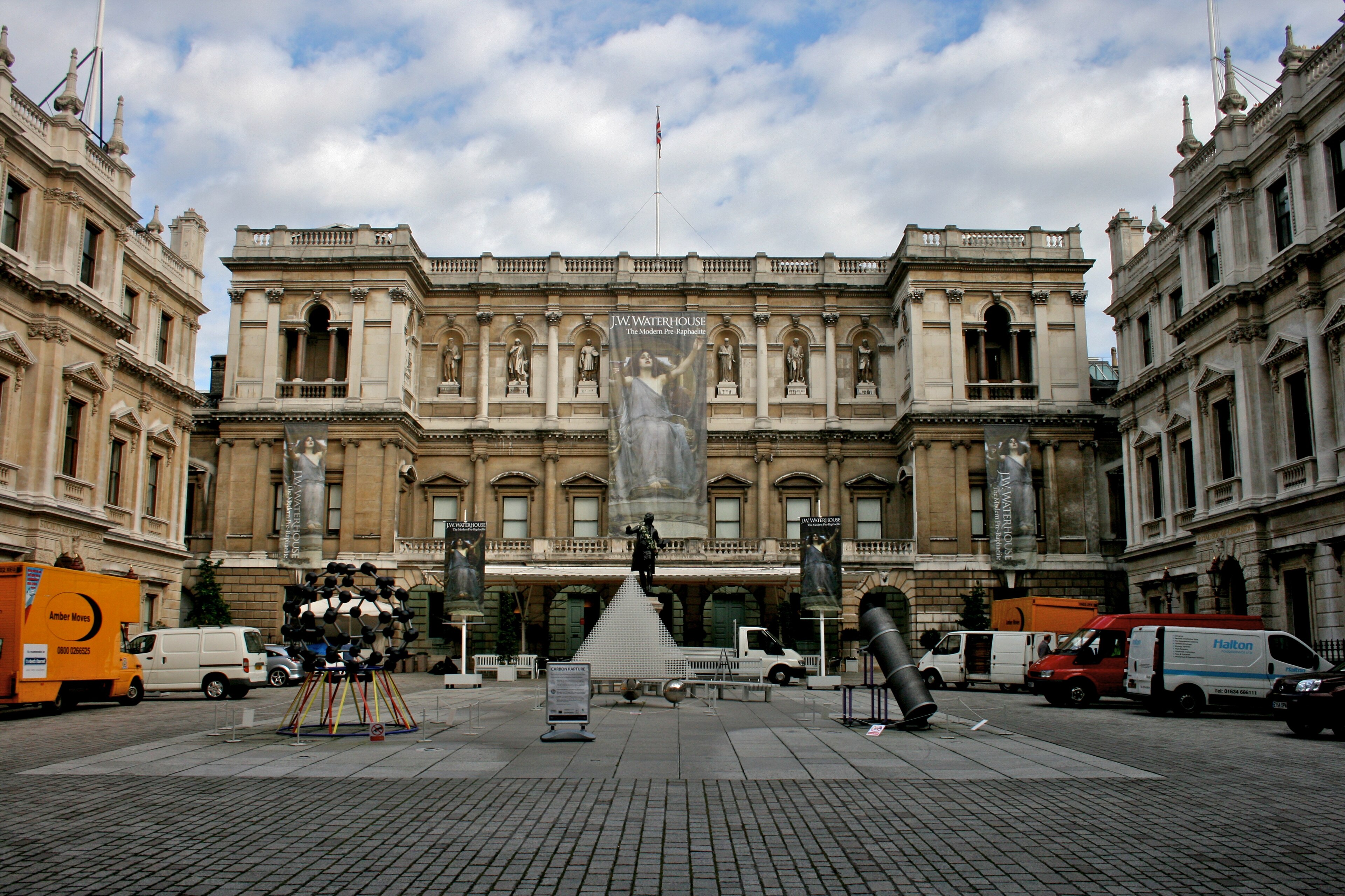 London Gallery Weekend Redefines Mayfair's Cultural Coordinates